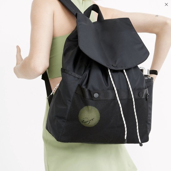 NWT Madewell THE MWL (RE)SOURCED RIPSTOP NYLON BACKPACK Black drawstring & flap - Picture 2 of 10